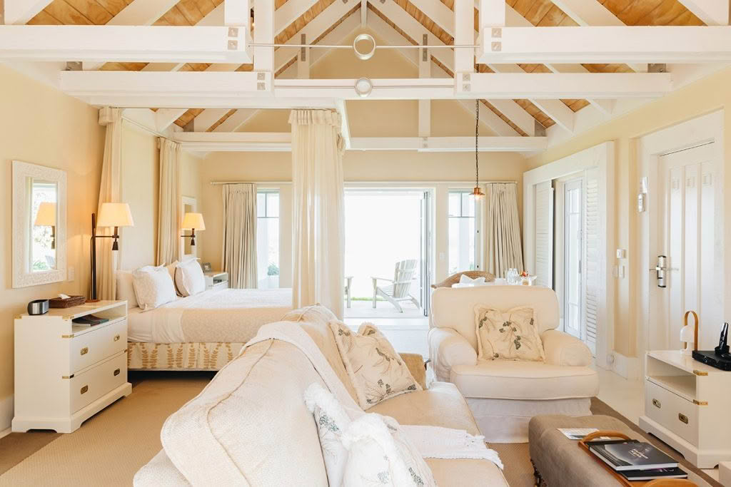 Cuisine-Good-Food-Guide-2024-Wharekauhau-Country-Estate-interior