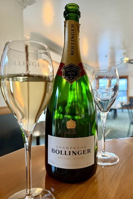 Cuisine Good Food Guide 2025 Elegance at 148 on Elles Bollie