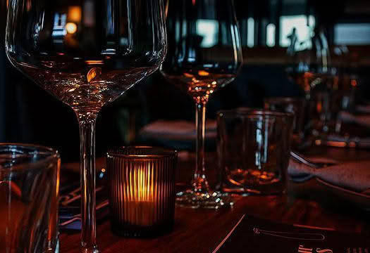 Cuisine-Good-Food-Guide-2025-The-Hour-Glass-Side-Room