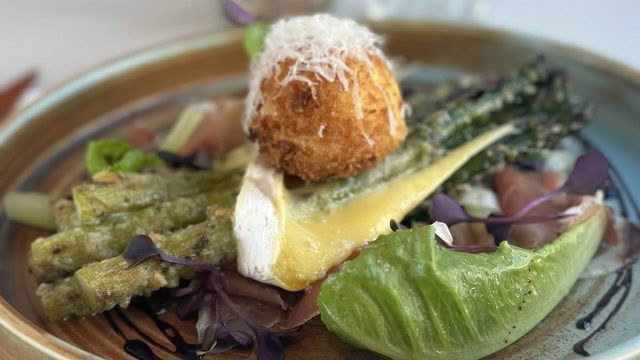 Cuisine-Good-Food-Guide-2024-The-Birdwood.jpg