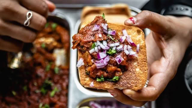Mumbaiwala-Wall-Cuisine-Good-Food-Guide-9.jpg