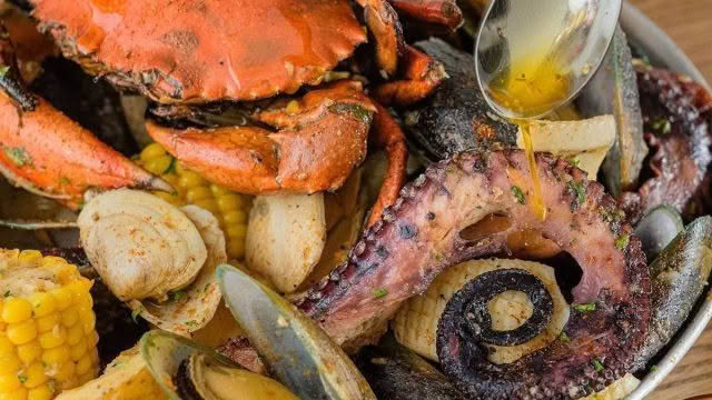 Saltwater-Seafood-Grill-Oyster-Bar-Cuisine-Good-Food-Guide-2024-4.jpg